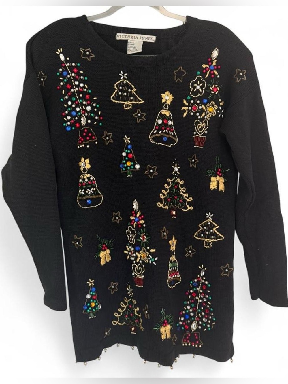 Victoria Jones Christmas crewneck sweater w beaded & embroidered embellishments